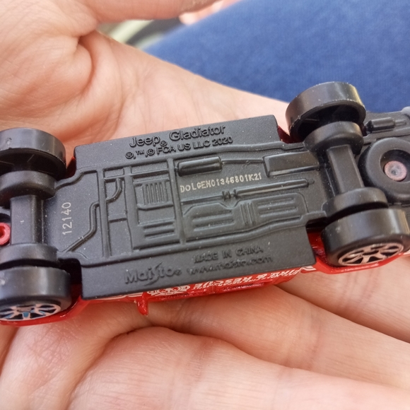 Maisto Emergency Vehicles Toy Die cast Cars Trucks Helicopters Bundle - Picture 6 of 15